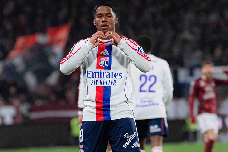 Endrick hồi sinh rực rỡ ở Lyon sau chuỗi ngày mài đũng quần trên ghế dự bị ở Real Madrid