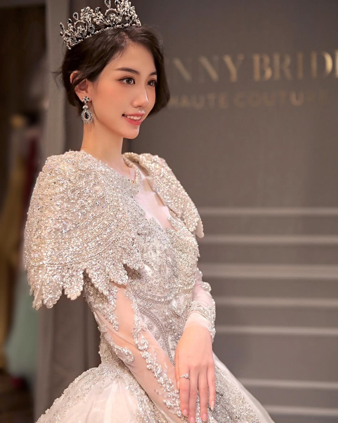 Đối thủ của Hương Giang ở Hoa hậu Hòa bình - 3