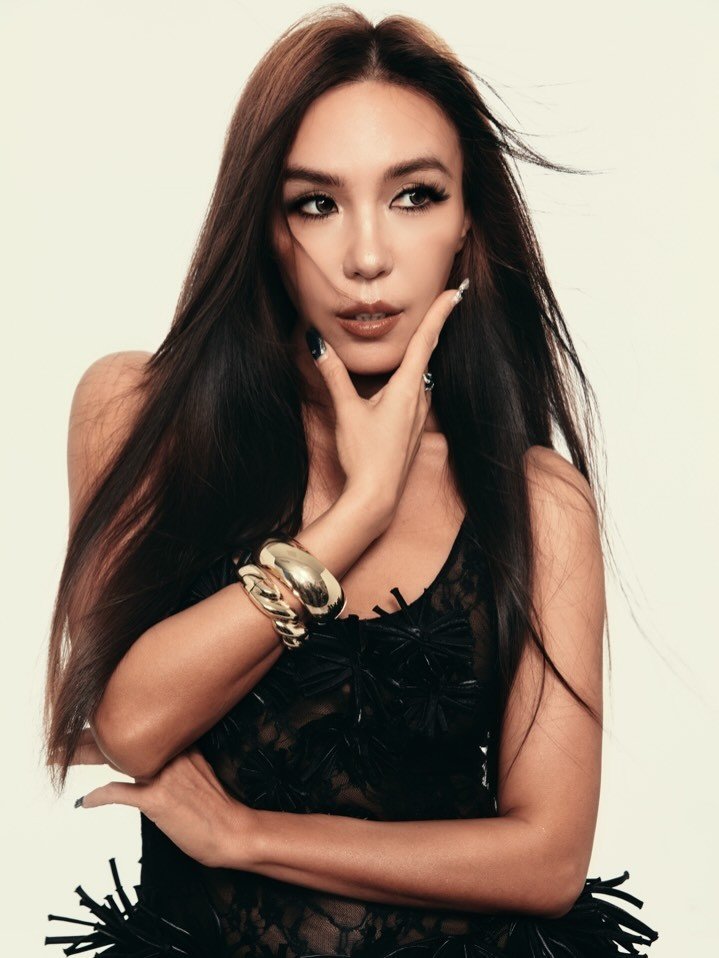 Đối thủ của Hương Giang ở Hoa hậu Hòa bình - 15