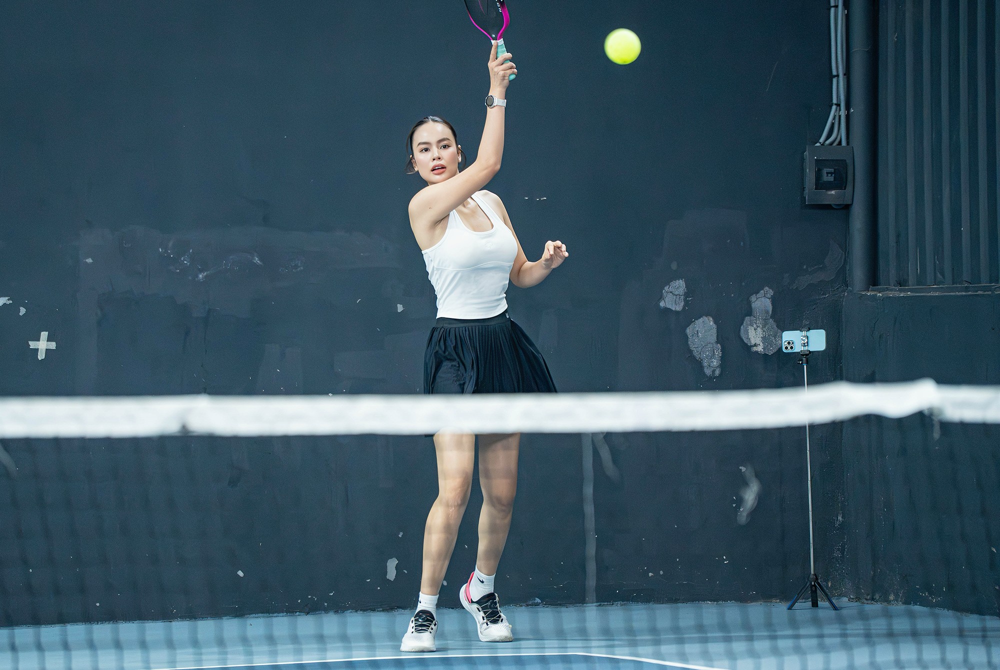 Sau khoảng 1 năm gắn bó, cô tham dự nhiều giải đấu, trong đó có những giải quy mô lớn ở Việt Nam. Người đẹp gặt hái cho mình một số danh hiệu, trong đó nổi bật là 2 chức vô địch nội dung đôi nam nữ.