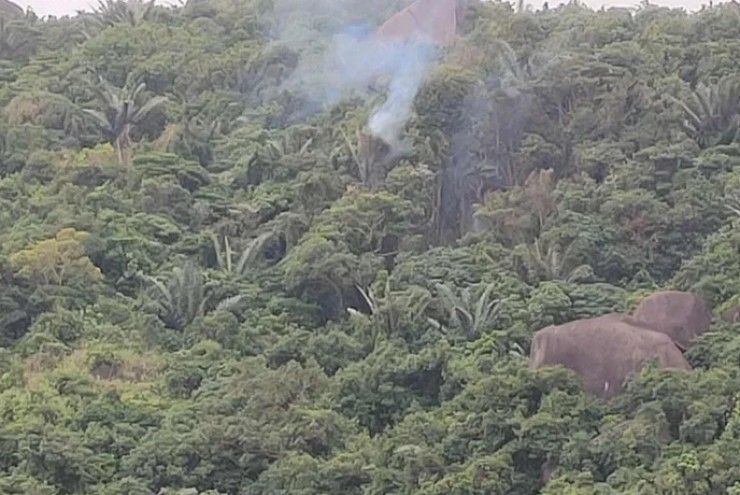 Vụ máy bay rơi tại Đắk Lắk: Lời kể của nam sinh hỗ trợ phi công khi tiếp đất