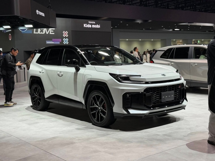 RAV4 là mẫu xe bán chạy nhất của Toyota tại Mỹ năm 2025.