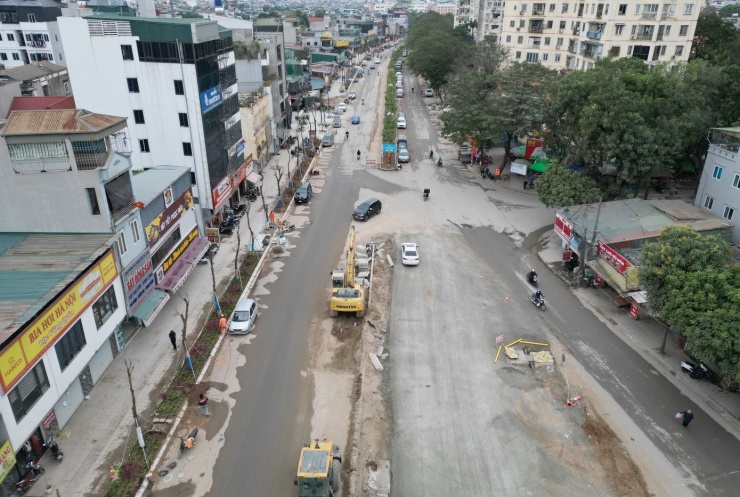 Dự án thứ hai là đường Vành đai 2,5 đoạn Đầm Hồng - QL1, công trình có mục tiêu giảm tải giao thông cho Vành đai 2, Vành đai 3 và các tuyến đường chạy song song, nút giao cắt.