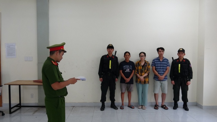 Các đối tượng liên quan bị khởi tố.