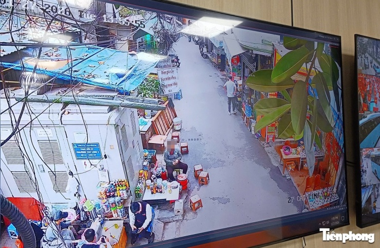 Khi phát hiện vi phạm qua camera, cán bộ tại trung tâm sẽ thông báo cho các tổ tuần tra đến xử lý.