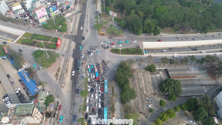 Dự án đi qua 21 phường, xã của thành phố gồm: Văn Miếu, Cửa Nam, Hai Bà Trưng, Kim Liên, Bạch Mai, Phương Liệt, Tương Mai, Định Công, Hoàng Mai, Hoàng Liệt, Yên Sở, Đại Thanh, Thanh Trì, Ngọc Hồi, Thường Tín, Hồng Vân, Thượng Phúc, Chương Dương, Phú Xuyên, Chuyên Mỹ và Đại Xuyên.