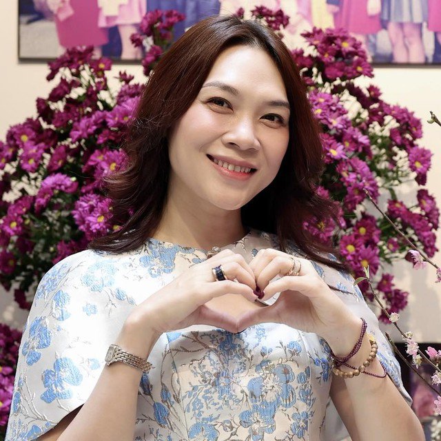 Đặc biệt ở tuổi 45, làn da của Mỹ Tâm được nhận xét là không khuyết điểm và đều màu.