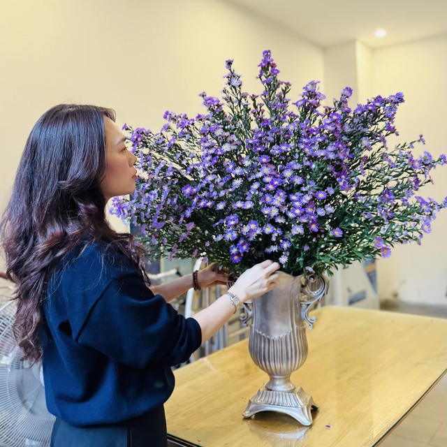 Làn da của "họa mi" quê Đà Nẵng khiến khán giả luôn quan tâm về bí quyết bảo dưỡng nhan sắc.