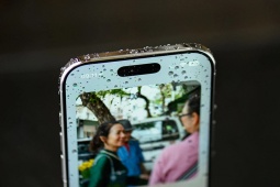 Sai lầm nào khiến mẫu iPhone được chờ đợi bán chậm đến vậy?