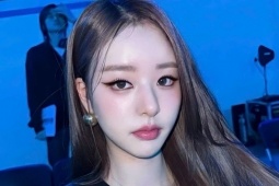 Á hậu rơi vào tình huống khó xử