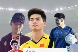 Nguyễn Đình Bắc và dàn cầu thủ U23 Việt Nam động viên thủ môn Trần Trung Kiên