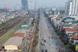 Cận cảnh Quốc lộ 1A trước khi được mở rộng lên 90m