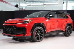 SUV bán chạy nhất của Toyota rục rịch tới Đông Nam Á, liệu có về Việt Nam?