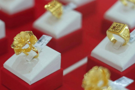 Giá vàng hôm nay 28/1: Sắp đạt 5.200 USD/ounce, lập đỉnh lịch sử mới