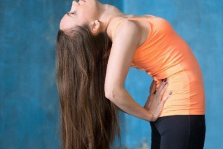 5 tư thế yoga giúp giảm rụng tóc trong mùa đông