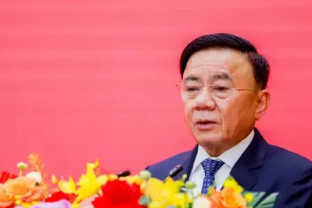 Ban Bí thư: Áp dụng biện pháp xác thực danh tính bắt buộc đối với người dùng mạng xã hội