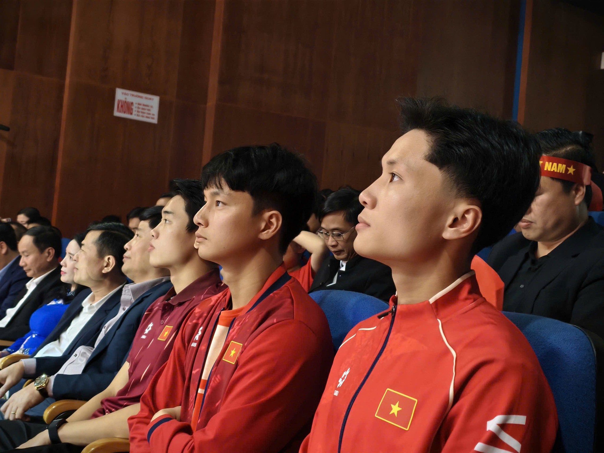 3 người con xứ Nghệ chia sẻ trong buổi vinh danh