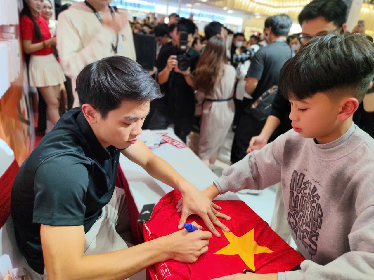 Đình Bắc đang có tương lai rộng mở nhưng cần biết giữ mình