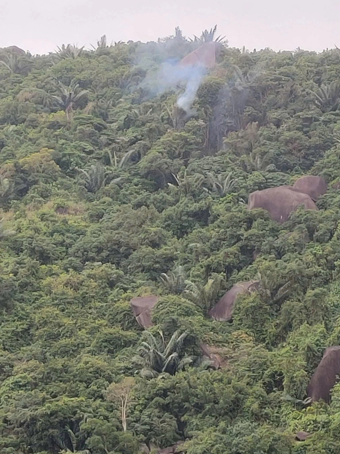 Khu vực máy bay rơi. Ảnh:&nbsp;Ly Nguyễn