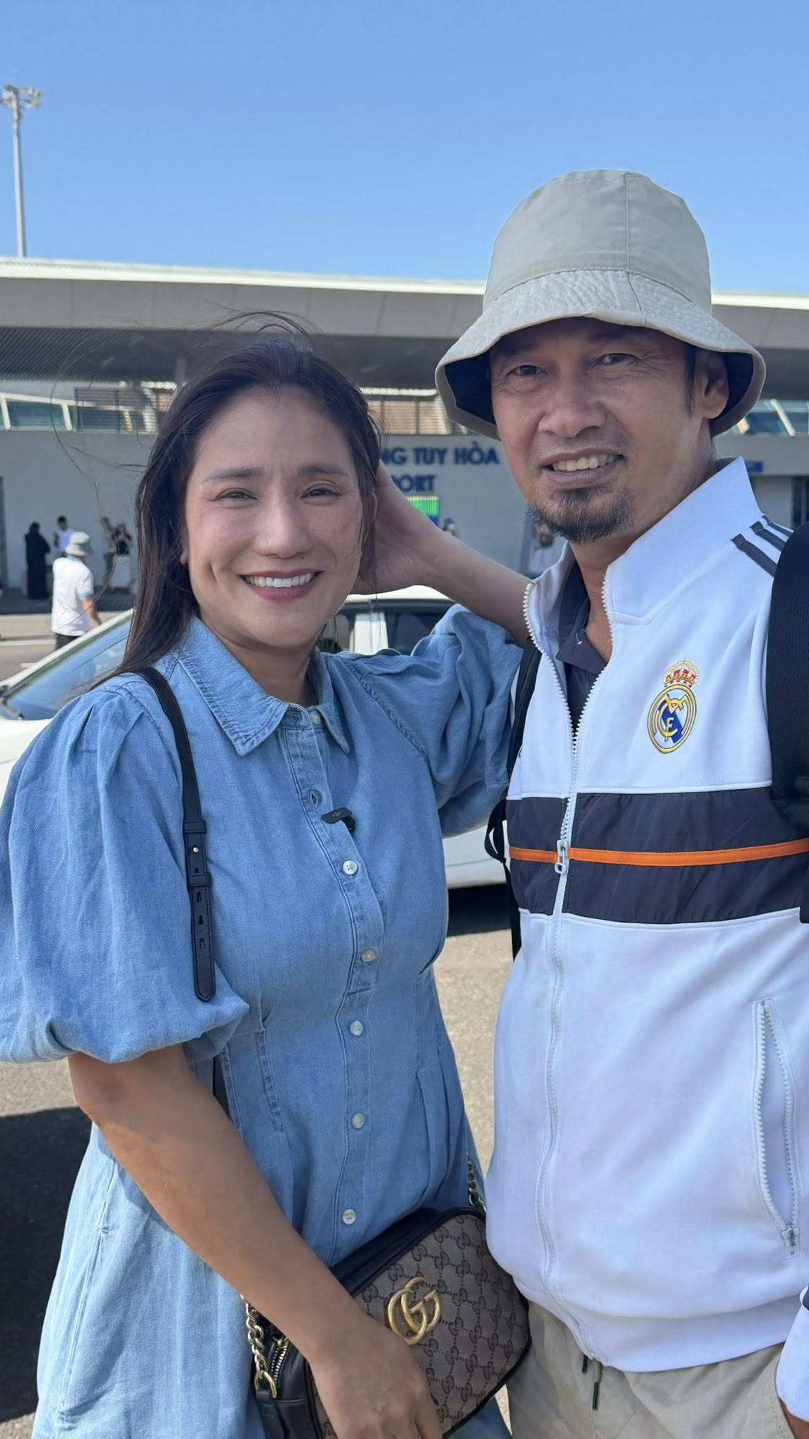 Nghệ sĩ Ưu tú Cát Tường thường xuyên làm việc với các đồng nghiệp nam. Ảnh: FBNV