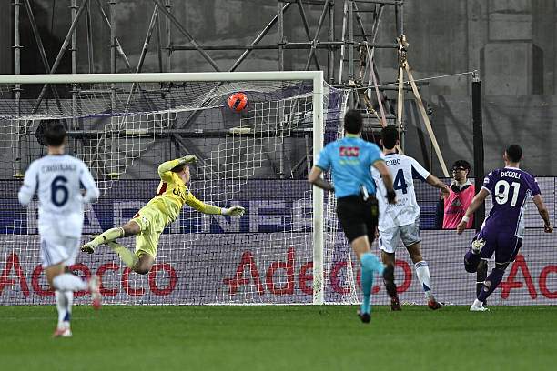 Piccoli mở điểm cho Fiorentina chỉ sau 7 phút