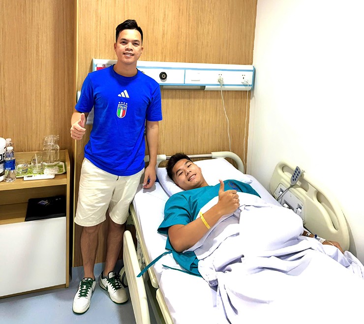 Hiểu Minh được phẫu thuật chấn thương tại TP.HCM. Ảnh Trần Huy Thọ