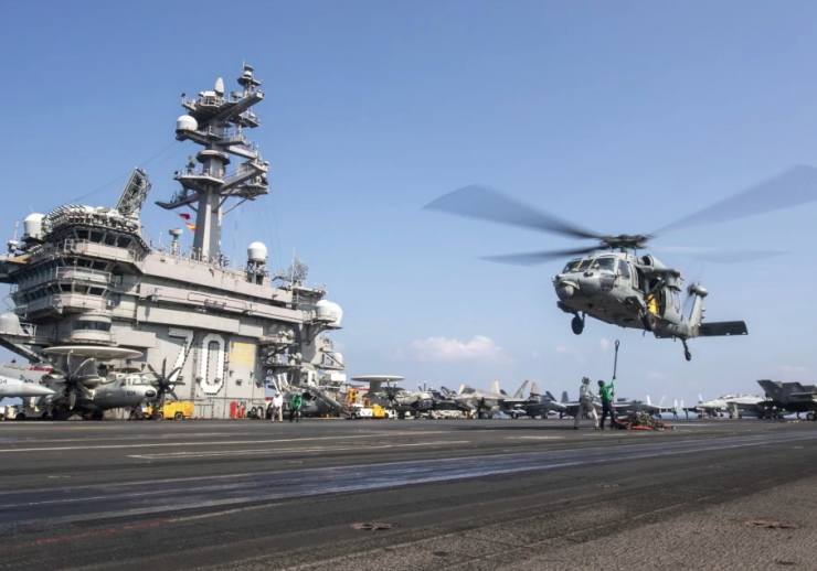 Tàu sân bay Mỹ áp sát Vịnh Ba Tư, Iran sẵn sàng tung đòn đáp trả? - 1