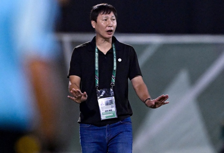 HLV Kim Sang-sik và hành trình 1.000 ngày từ thất bại ở Hàn Quốc đến thành công rực rỡ tại Việt Nam - 5