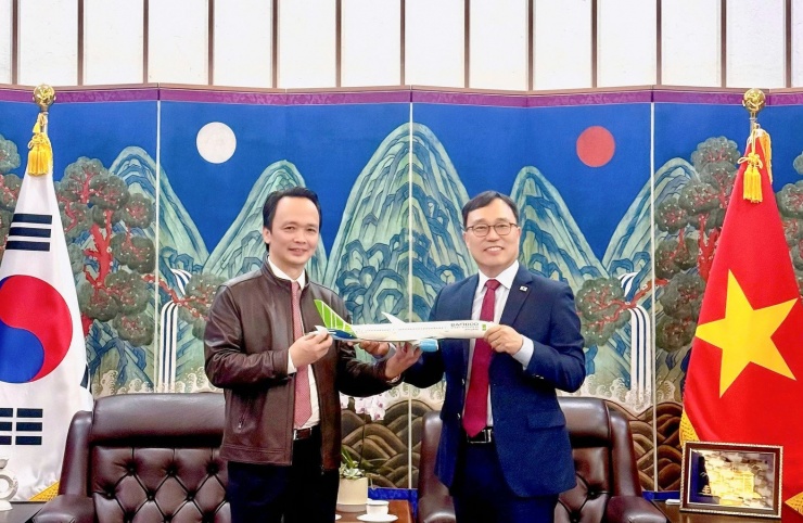 Ông Trịnh Văn Quyết tại cuộc gặp Đại sứ Hàn Quốc tại Việt Nam mới đây (Ảnh: FLC).