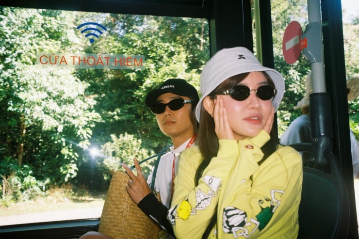 Ảnh sao 29/1: Cường Đôla 'bỏ rơi' vợ, ngủ riêng với ba con - 6