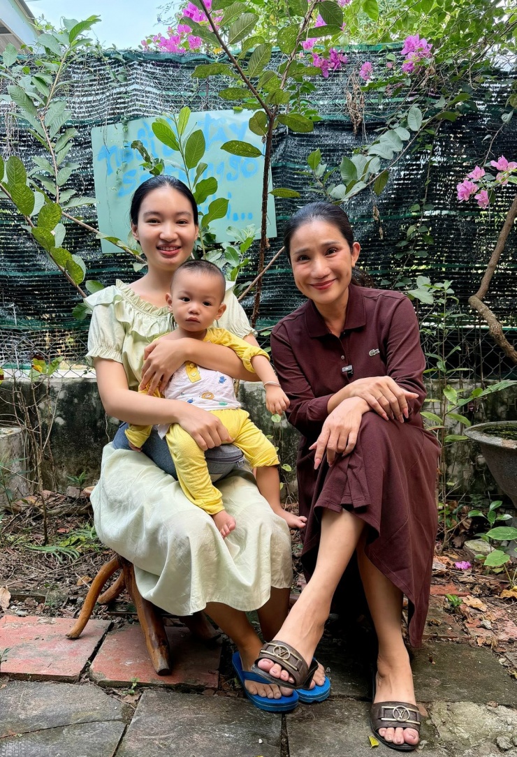 Cát Tường thăm nhà tiền chế 30 triệu đồng của Tiết Cương - 3