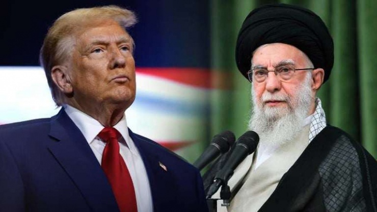 Tổng thống Mỹ Trump (trái) và Đại giáo chủ Iran Khamelei.&nbsp;Ảnh ghép RT