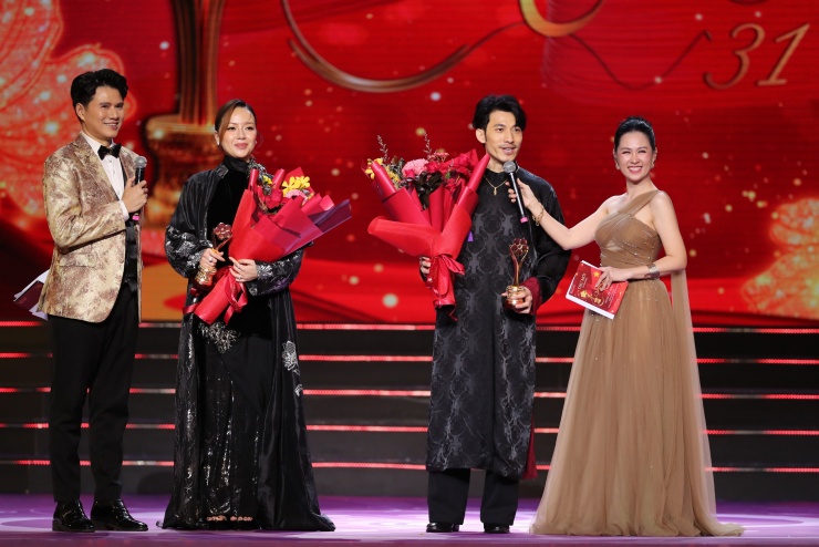 Liên Bỉnh Phát, Băng Di cảm ơn “người đặc biệt” khi đoạt giải Mai Vàng 31-2025 - 4