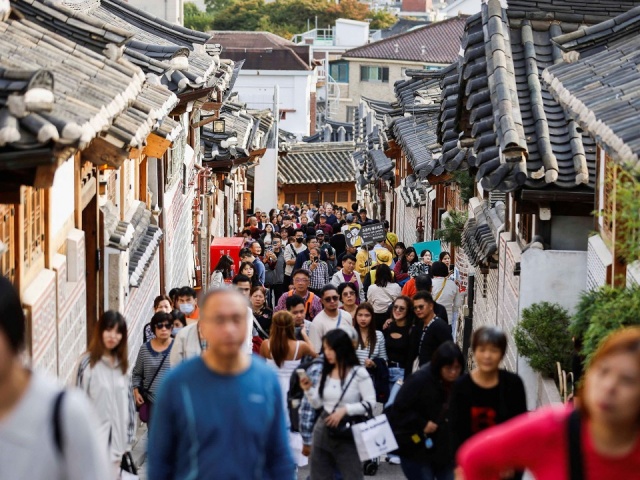 Cách các nước láng giềng bảo tồn làng cổ như Lô Lô Chải