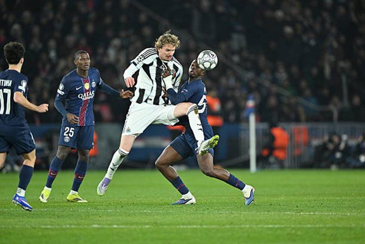 Video bóng đá PSG - Newcastle: Bất ngờ cuối hiệp 1, chủ nhà hú vía (Cúp C1)