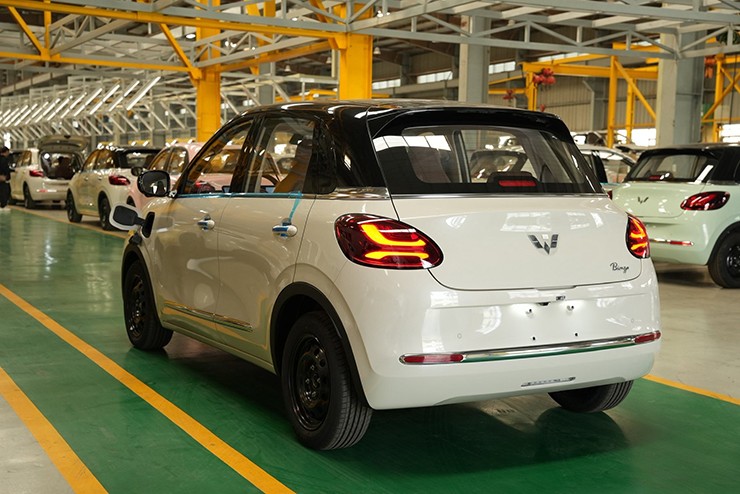 Ảnh thực tế Wuling Bingo 2026 tại đại lý, giá dự kiến 399 triệu đồng - 16
