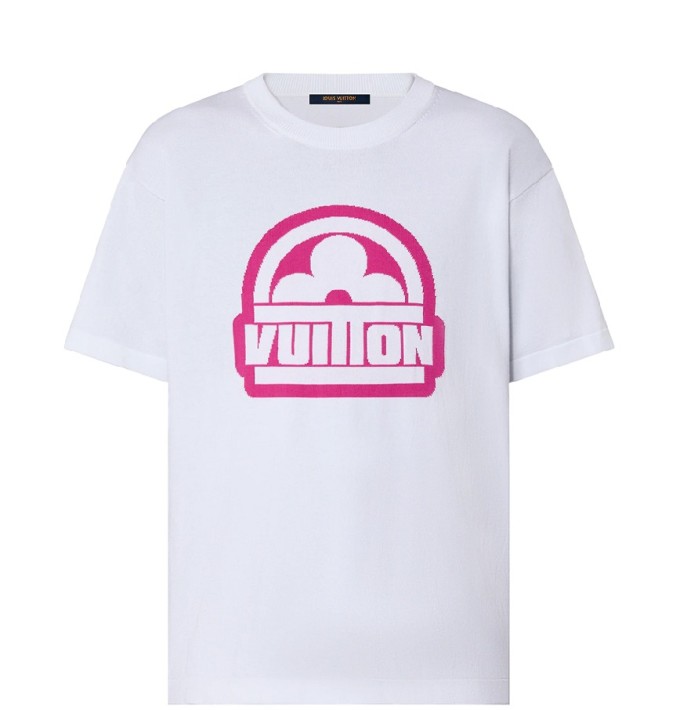 Doanh nhân Đỗ Vinh Quang mặc áo phông 35 triệu đồng từ Louis Vuitton - thương hiệu anh thường xuyên diện.