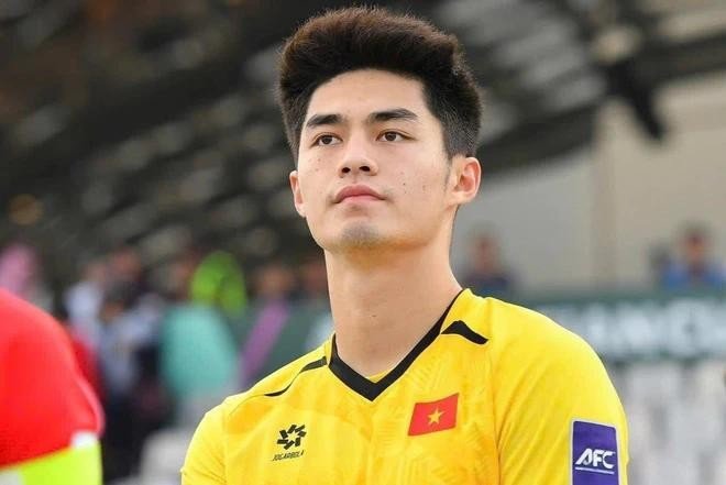 Thủ môn Trung Kiên.