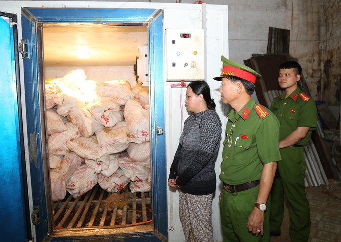 Phượng cùng số tang vật bị thu giữ