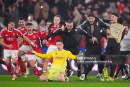 Benfica đấu Real: Thủ môn hóa người hùng phút 90+8, Mourinho ăn mừng điên cuồng