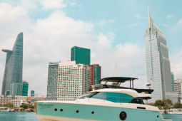 Du thuyền của bà Trương Mỹ Lan được rao bán đấu giá gần 50 tỷ đồng