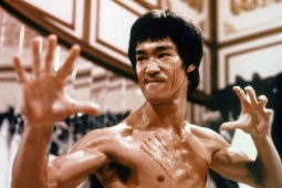 Bị khiêu khích nhiều ngày, Lý Tiểu Long hạ cao thủ karate Nhật Bản chỉ trong 11 giây