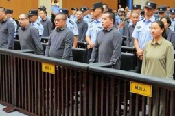 Trung Quốc xử tử đồng loạt 11 thành viên đại gia tộc tội phạm