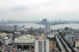 Giá nhà đất ven hồ Tây chạm mốc gần 2 tỷ đồng/m²