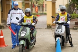 Honda Việt Nam hướng dẫn pháp luật về trật tư an toàn giao thông và kỹ năng lái xe an toàn trên địa bàn trọng điểm