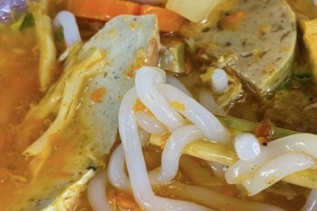 Nước dùng không cần xương hay thịt, món bánh canh cua vẫn ngọt thơm, lên màu đẹp nhờ loại nguyên liệu này