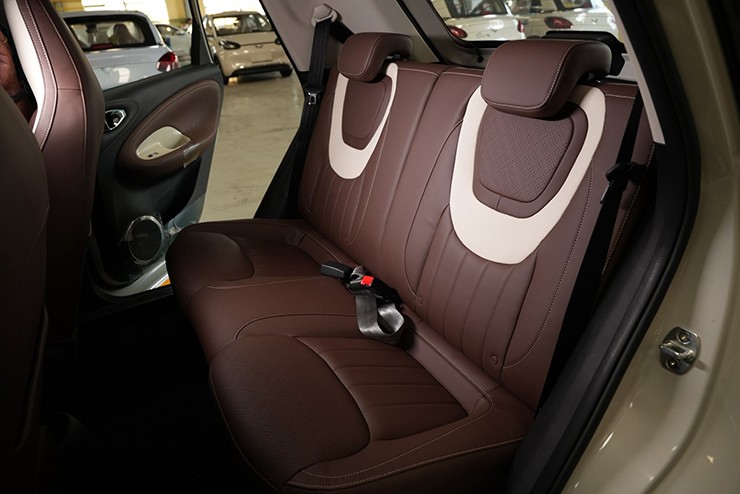 Wuling Bingo 2026 bản cao cấp hơn vẫn giữ 2 màn hình và bổ sung nhiều trang bị