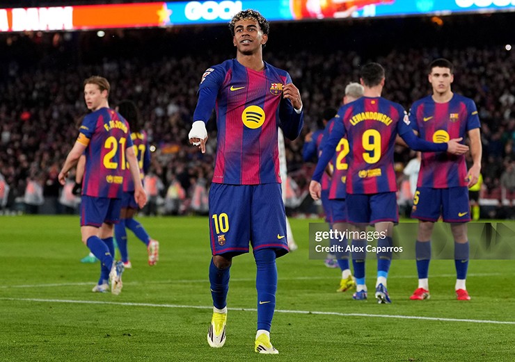 Yamal vượt qua cột mốc của Kylian Mbappe ở tuổi 18