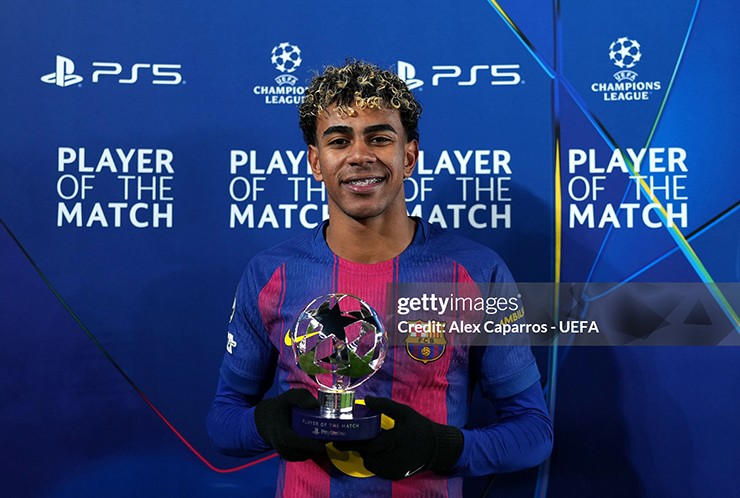 Lamine Yamal nhận danh hiệu Cầu thủ xuất sắc nhất trận sau chiến thắng trước Copenhagen