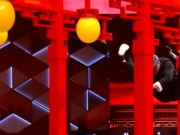 "Lý Tiểu Long mới" kungfu cái thế: Đi trên mặt nước, 36 giây đá vỡ 20 quả bóng bay